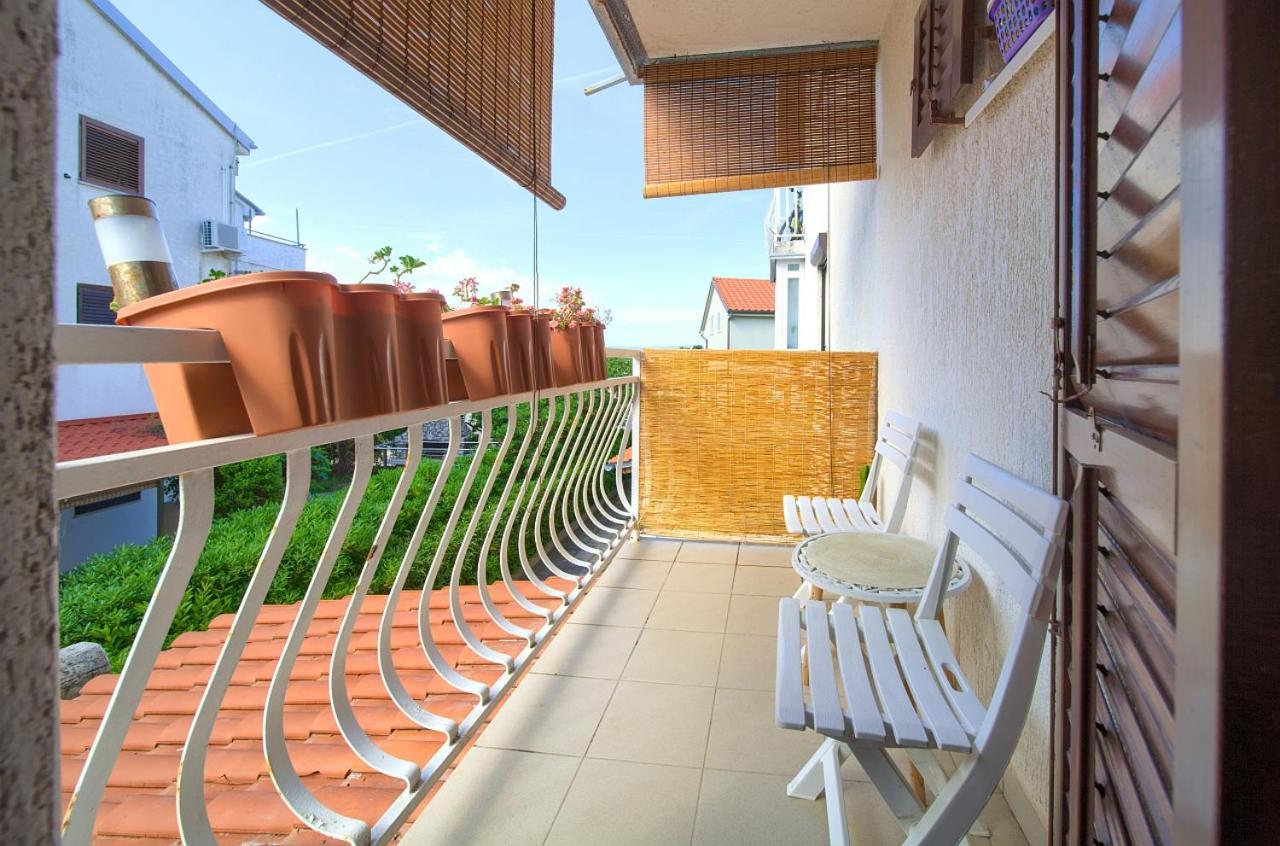 Appartment Mia Krk Town Exterior photo